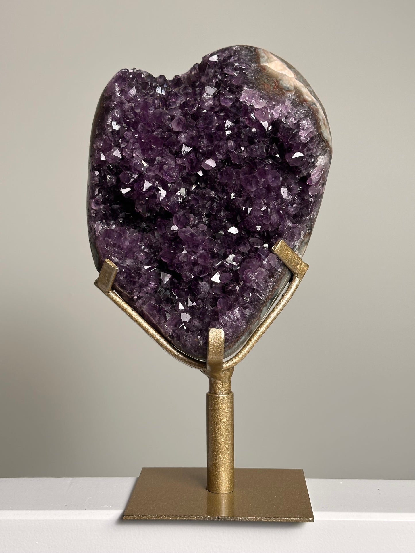 Amatista en soporte (giro)