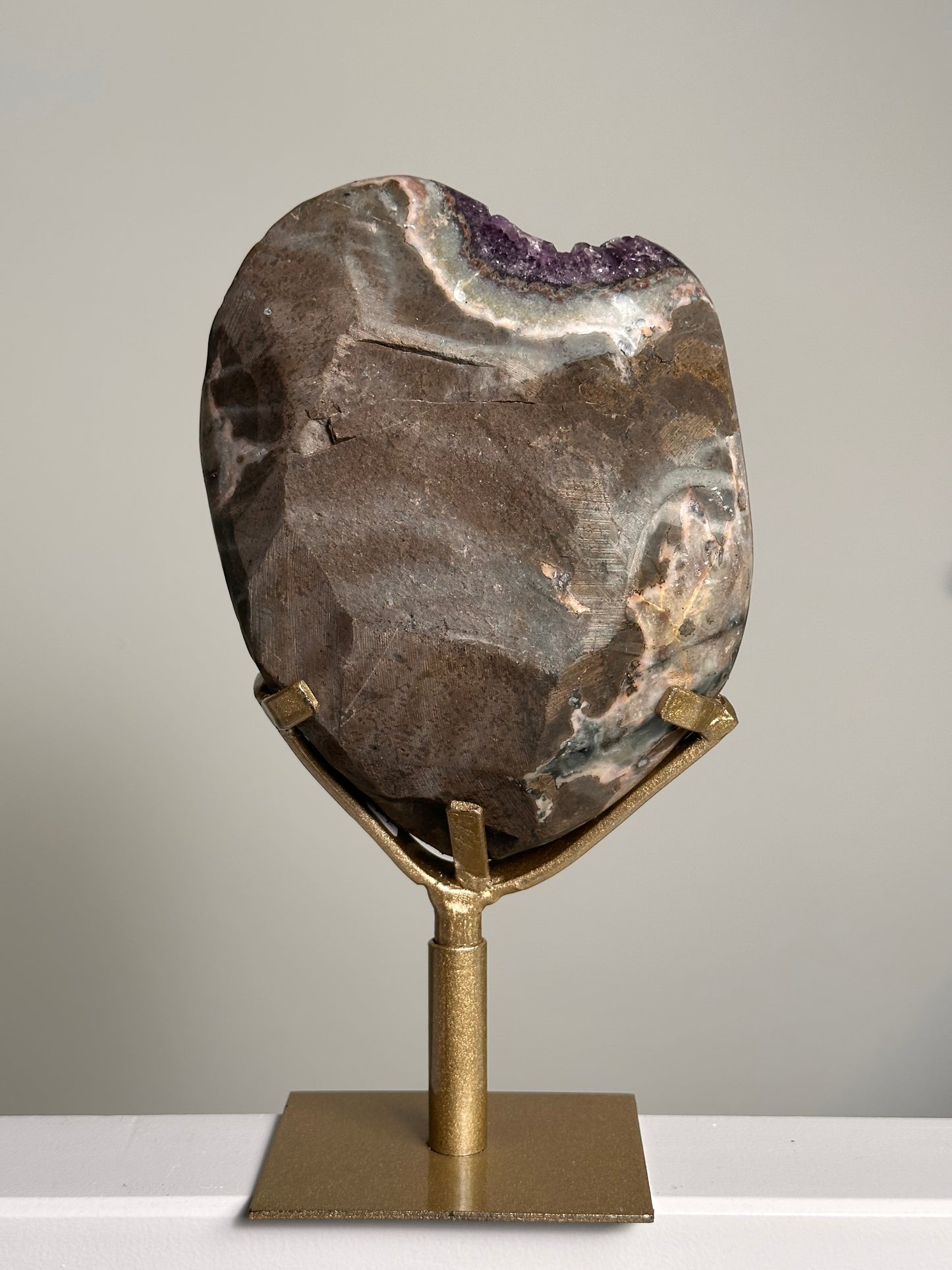 Amatista en soporte (giro)