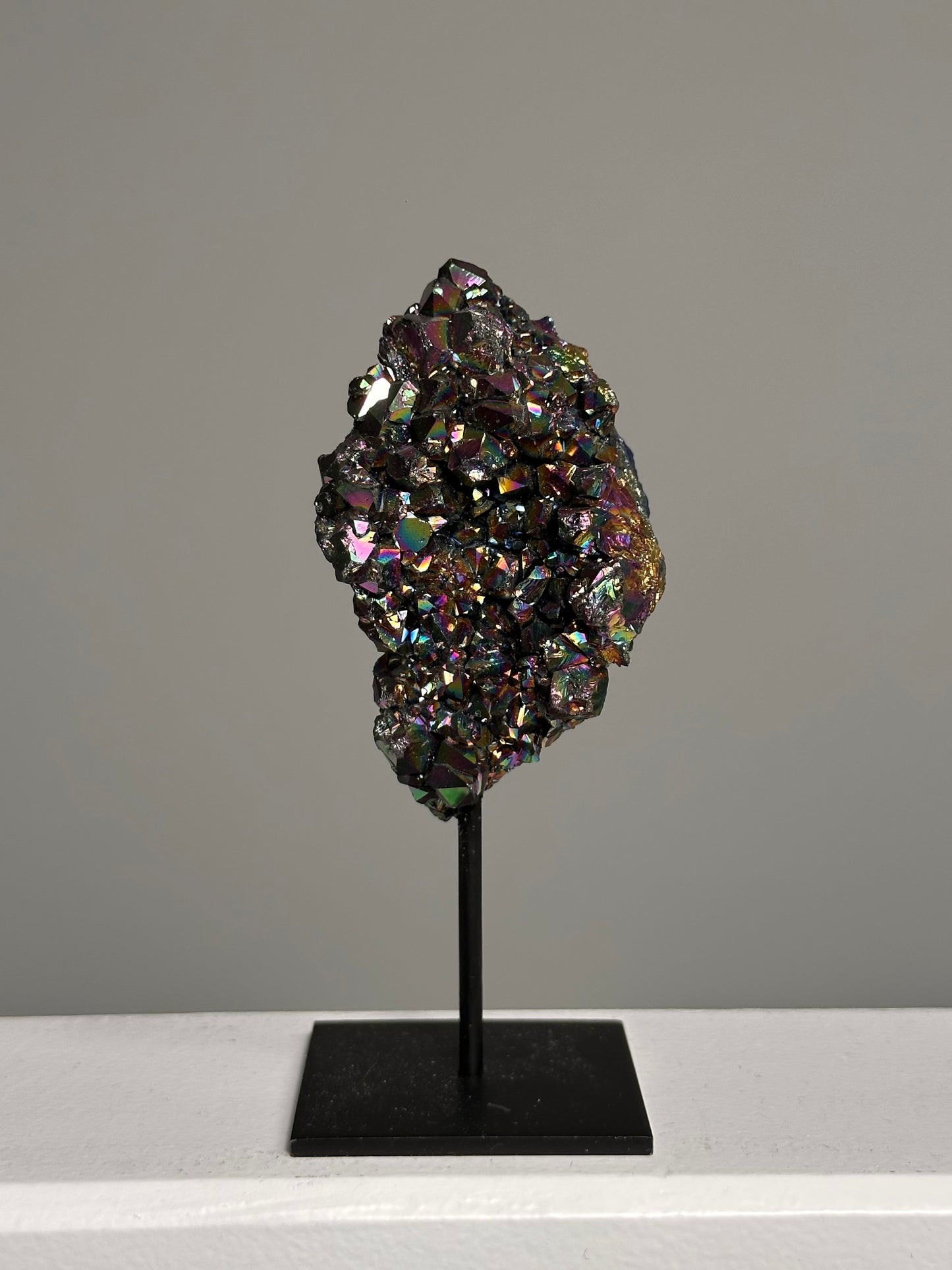 Titanium Aura op standaard