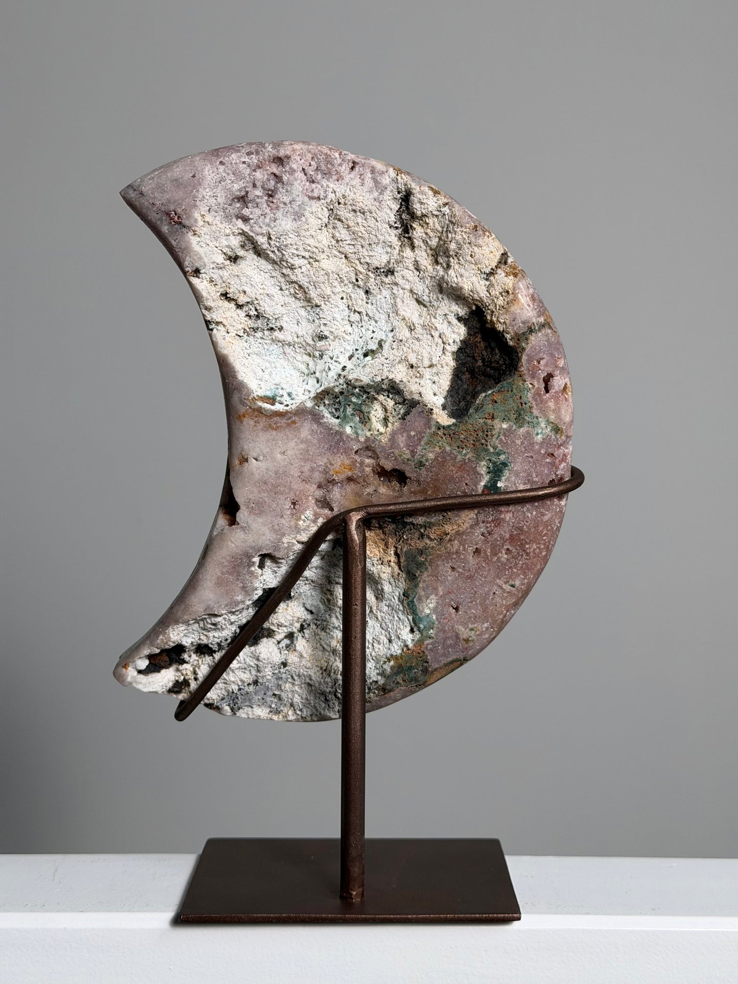 XL Roze Amethist maan op standaard