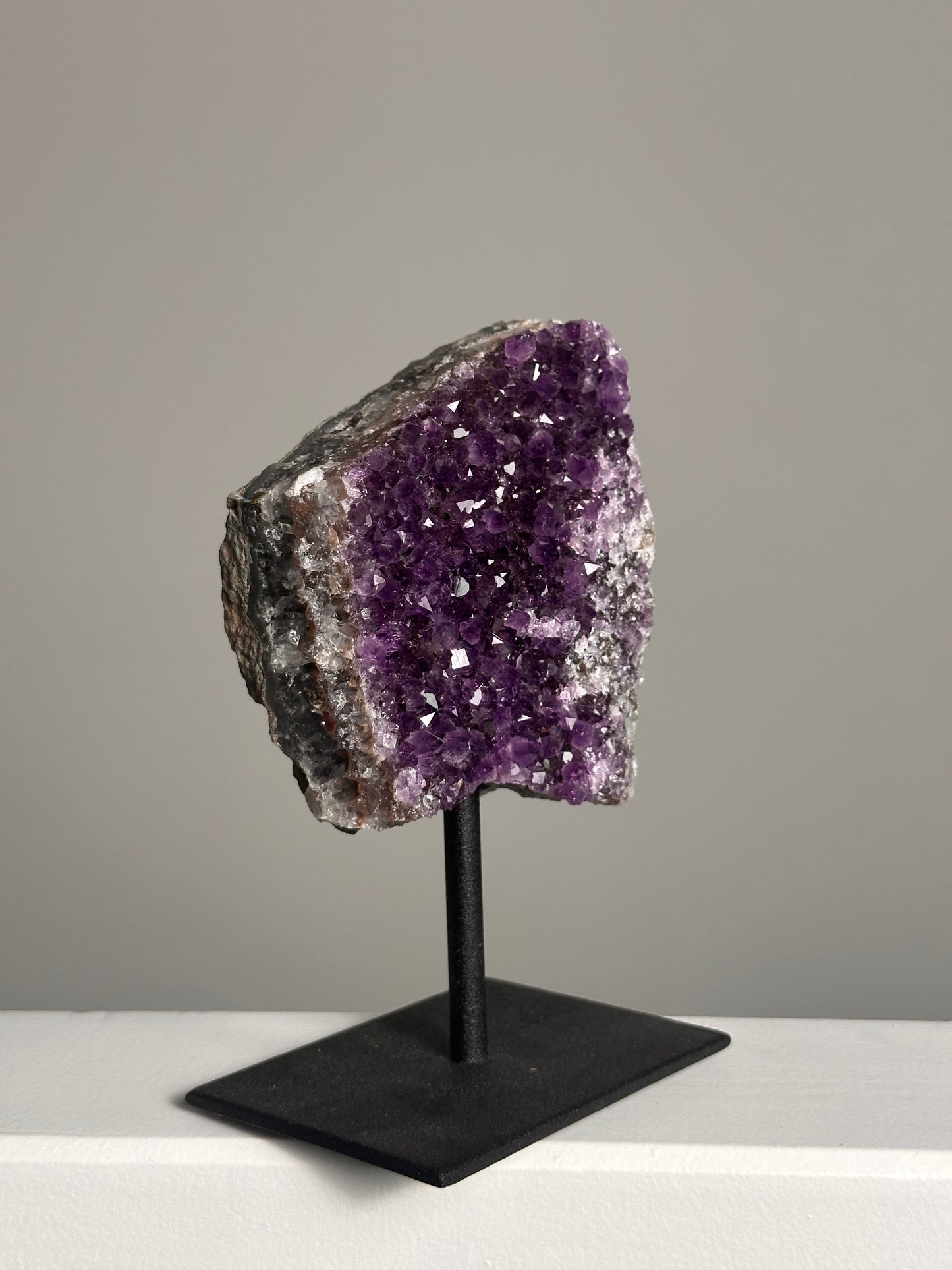 Amethist op standaard