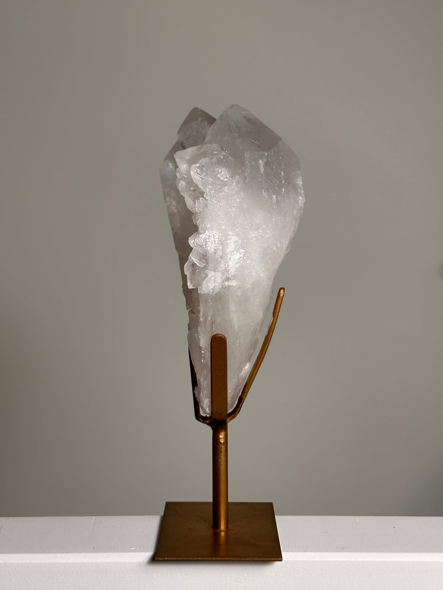 Bergkristal op standaard