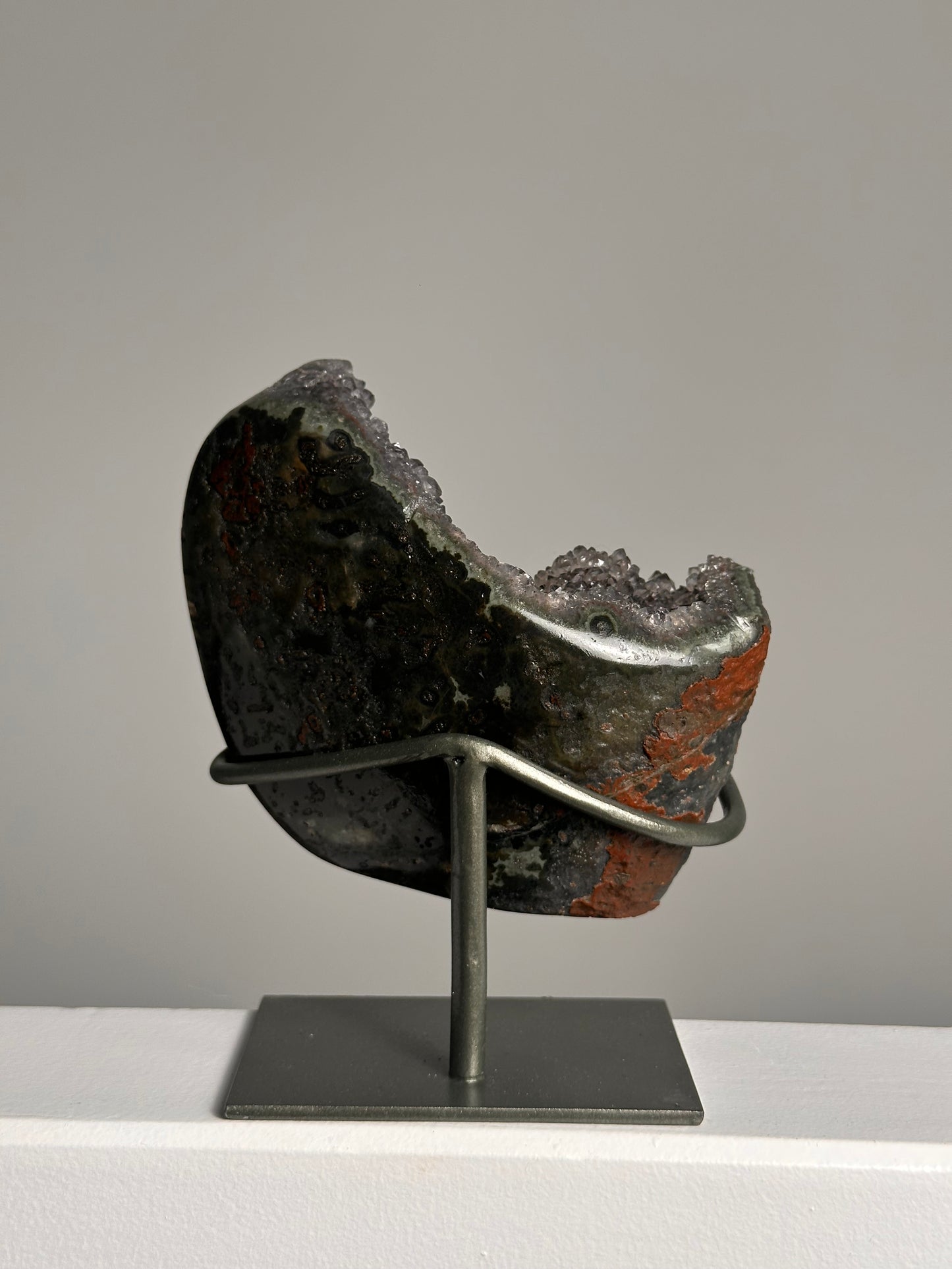 Amethist op standaard