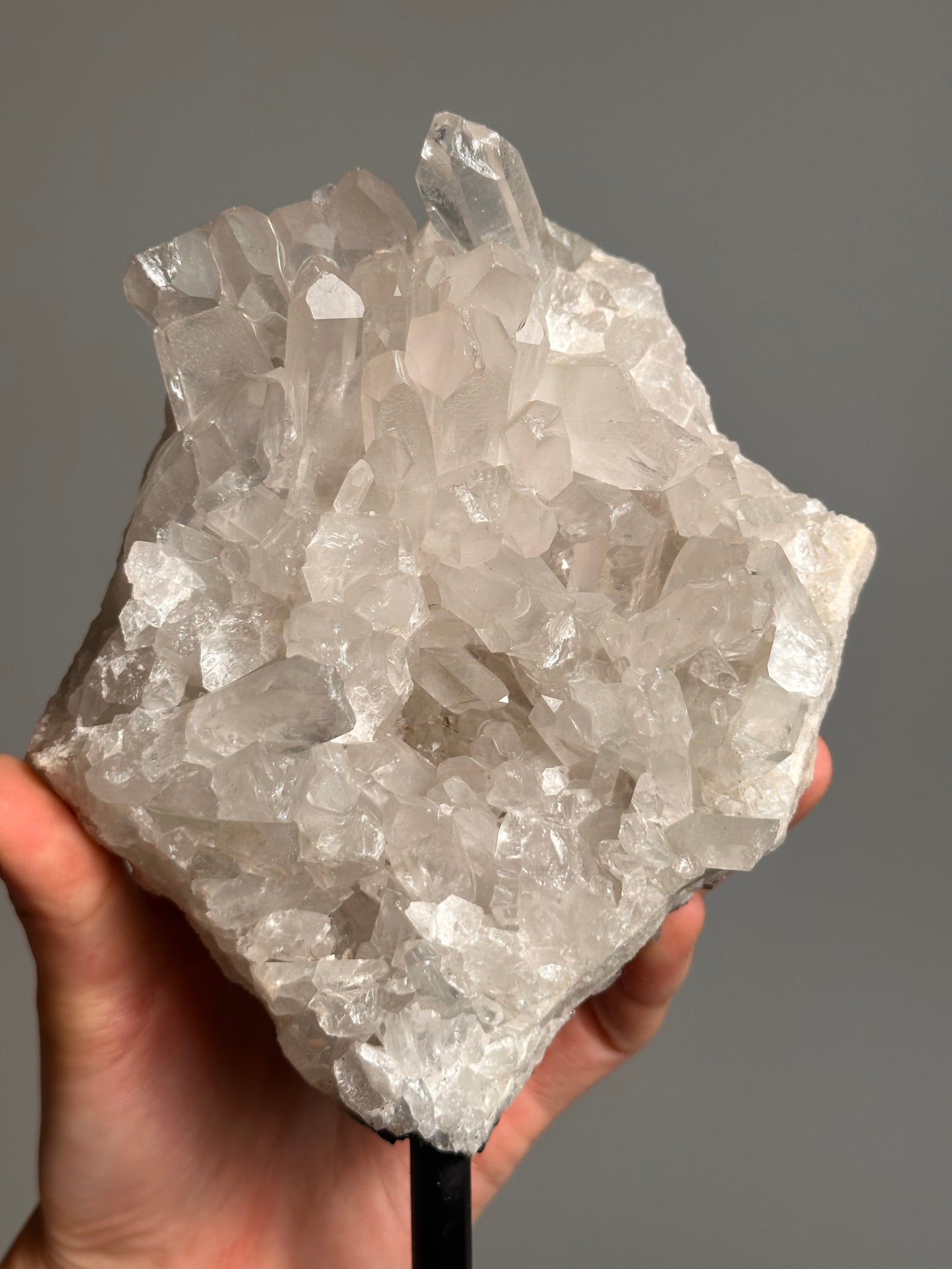 Bergkristal op standaard