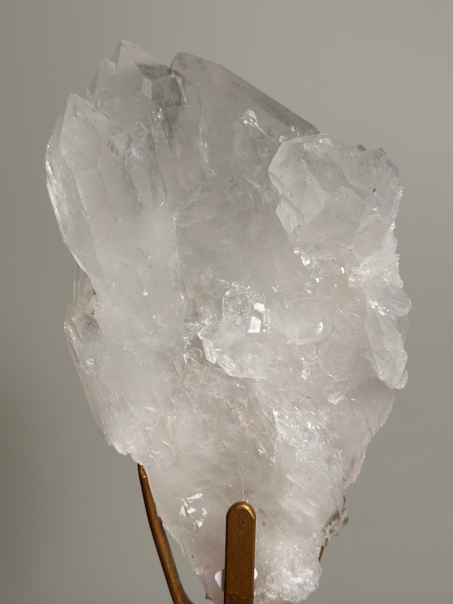 Bergkristal op standaard