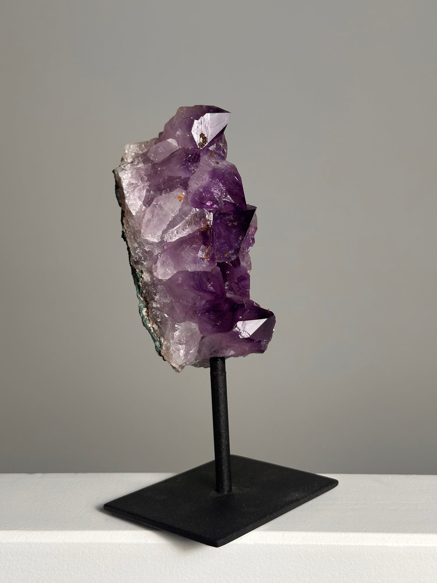 Amethist op standaard