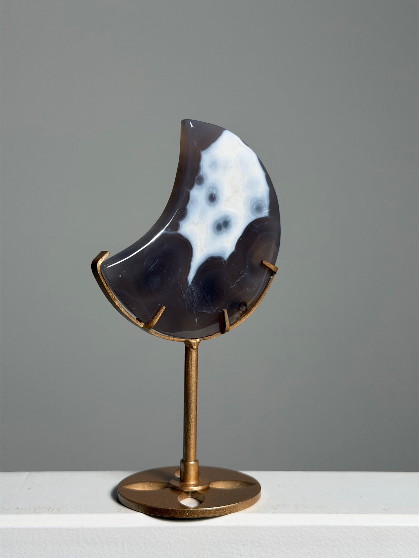 Agaat Maan op standaard