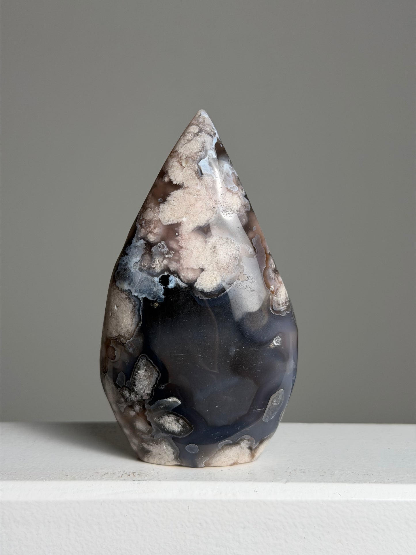 Zwarte Floweragaat Sculptuur