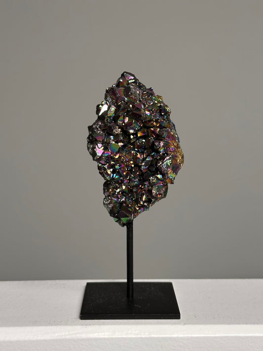Titanium Aura op standaard
