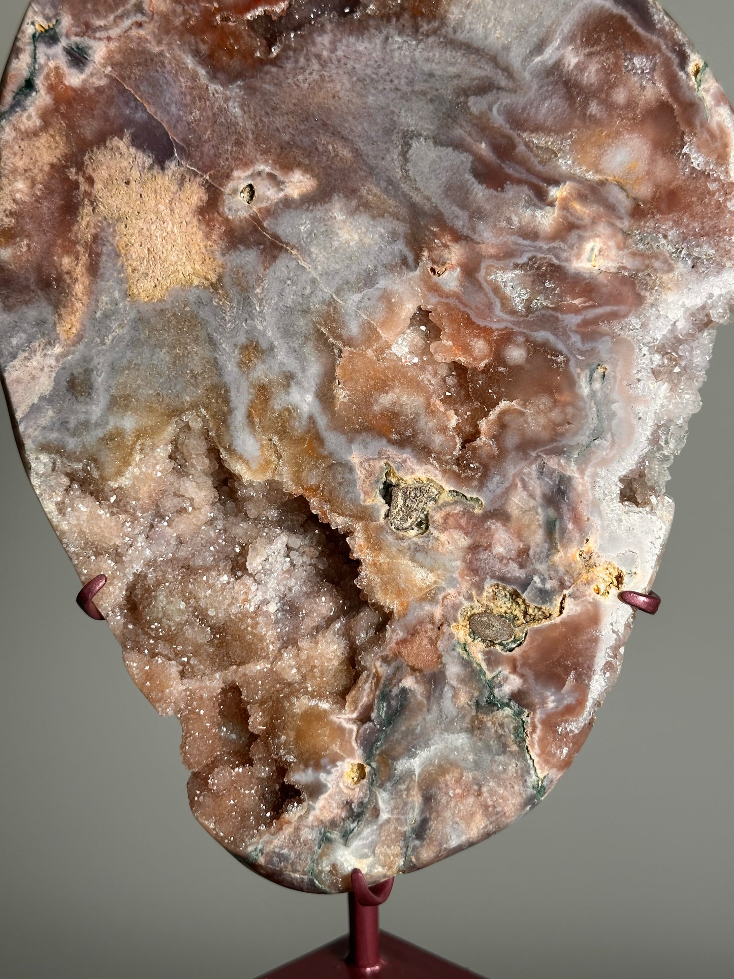 Roze Amethist op standaard