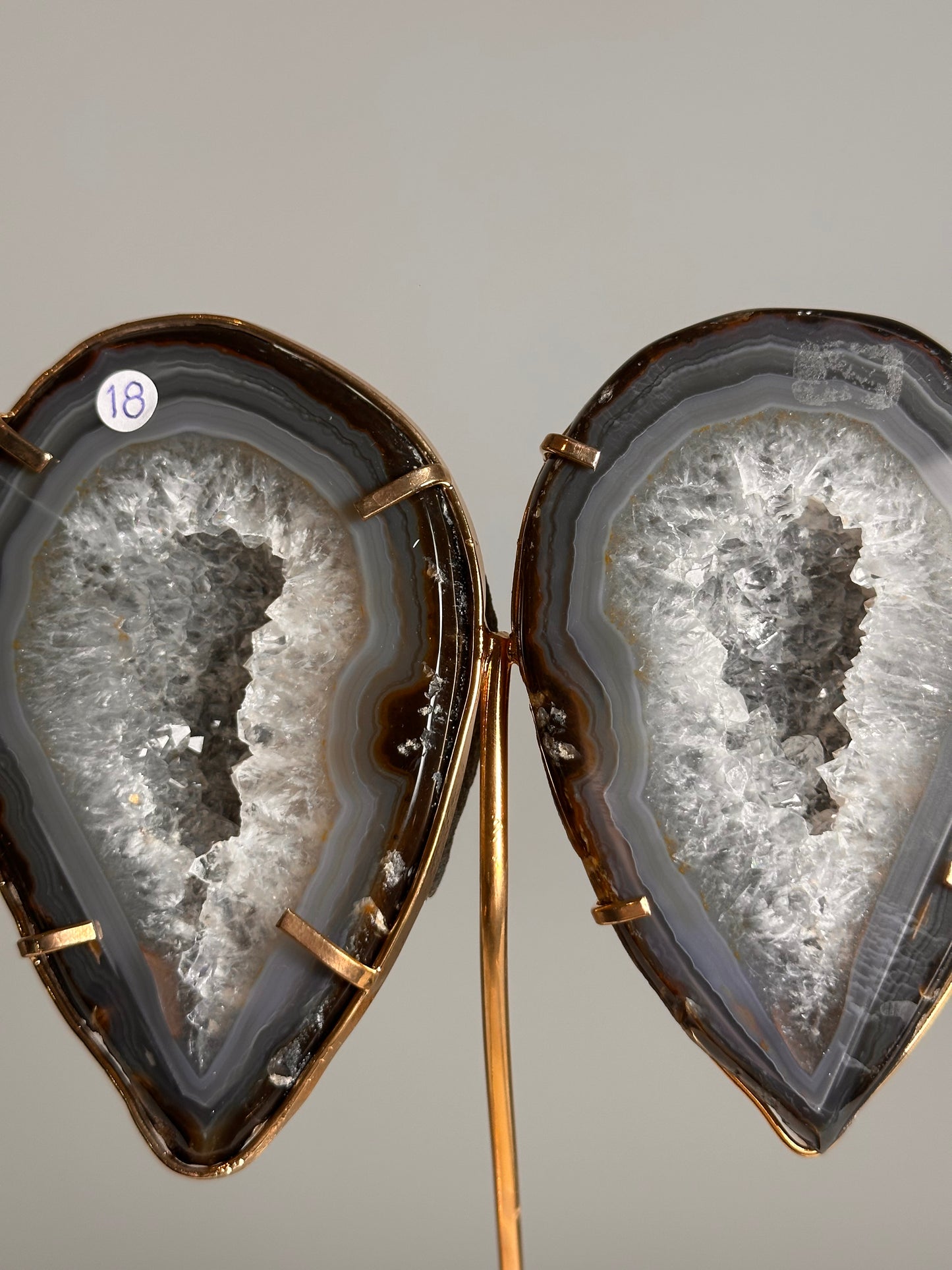 Agaat Geode op standaard